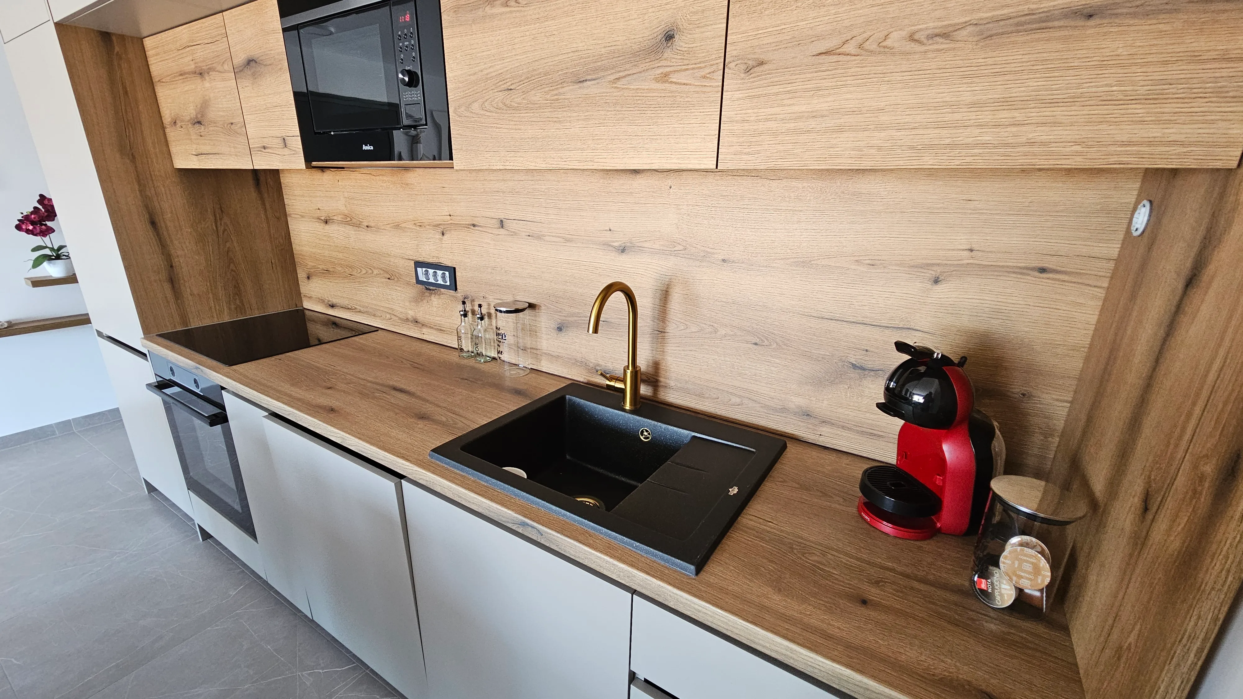 Kitchen — Detail